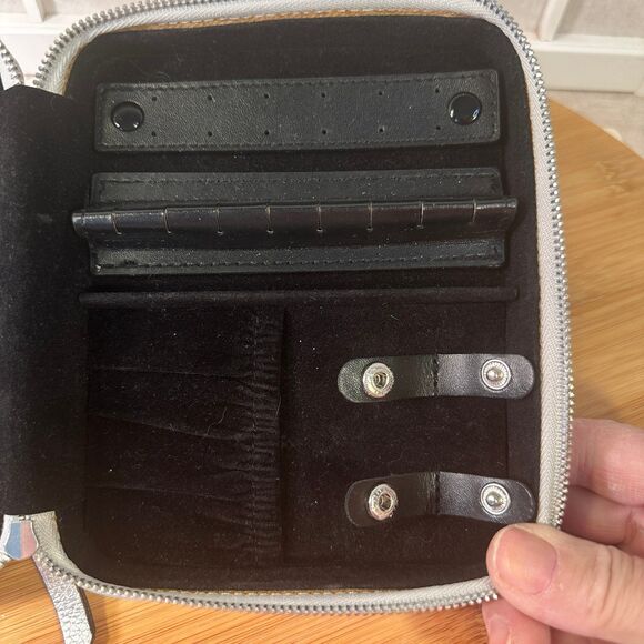 Pandora Jewelry Box - Picture 3 of 9